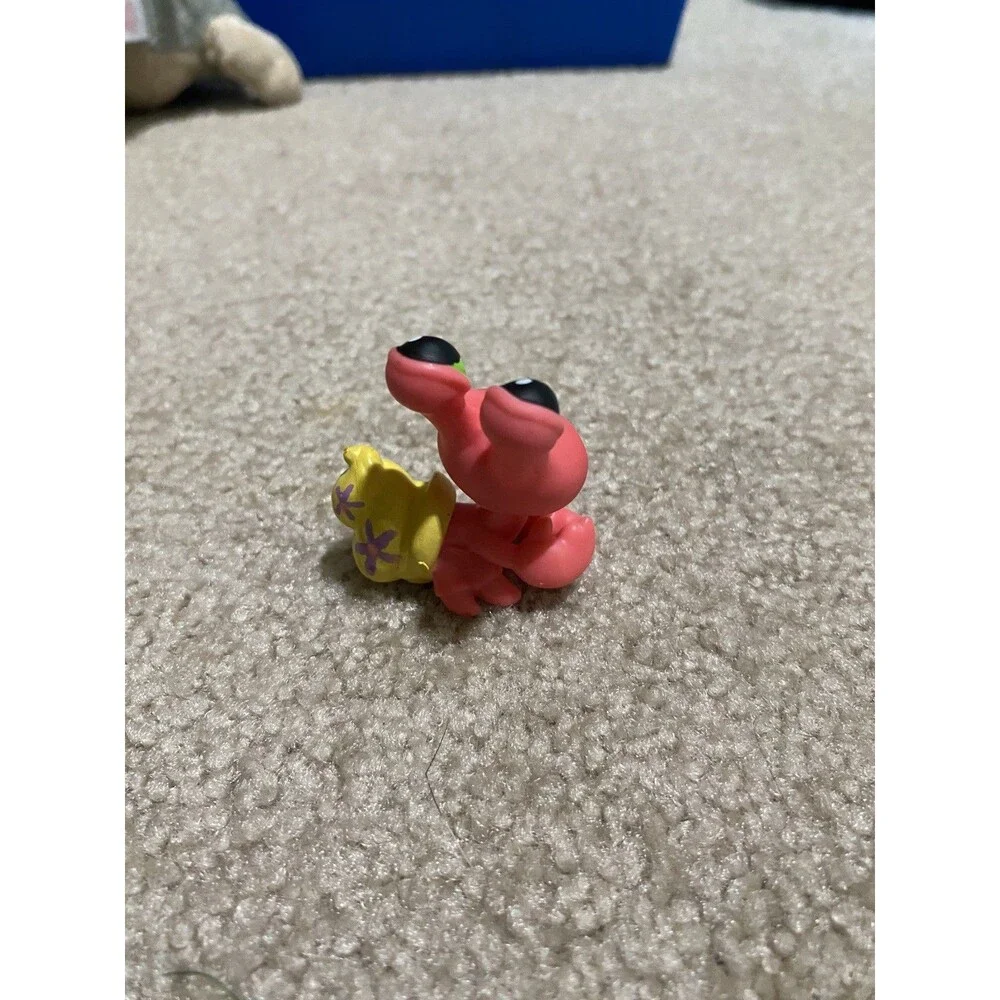 Littlest Pet Shop #62 Hermit Crab Pink Yellow Shell Purple Flower Green Eyes LPS